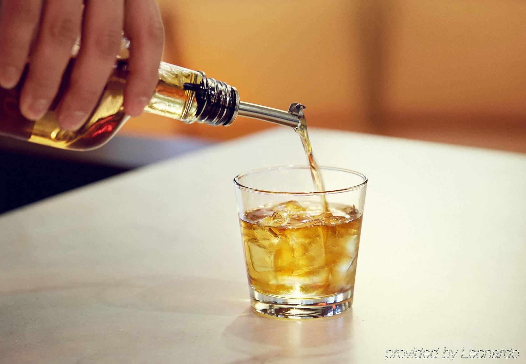 ホテル コートヤード ウェスト パーム ビーチ ウェストパームビーチ エクステリア 写真